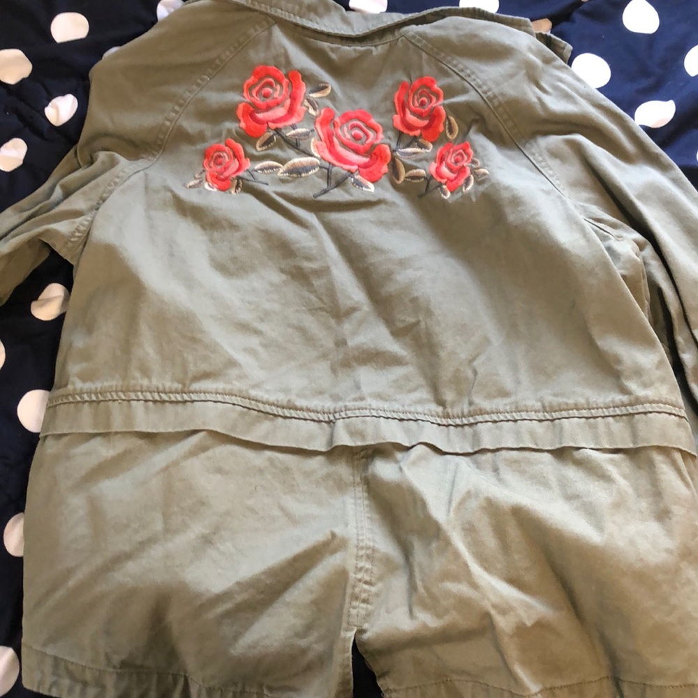 Rose Patterned Green Jacket - Picture 3 of 4